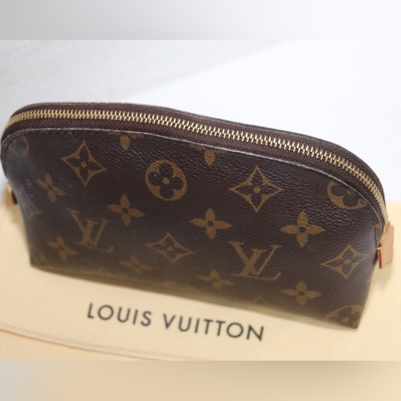 💖 💯 Authentic LOuis Monogram Cosmetic Pouch PM 💖 - Picture 1 of 15